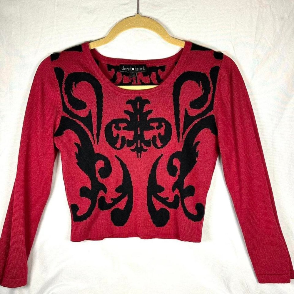 Derek Heart - Scroll Design Black and Red Scoop Neck Sweater Size: Medium